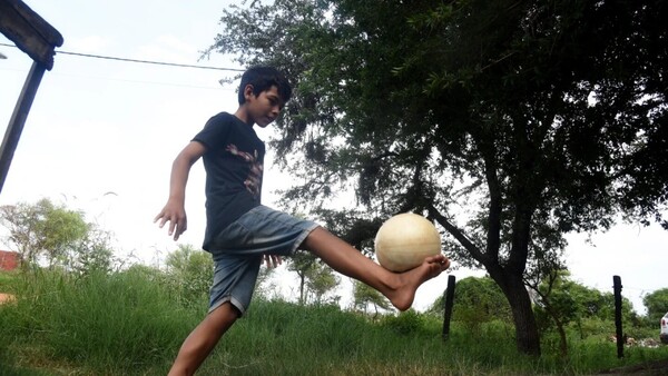 Rodrigo, el pequeño futbolista que luchó contra el cáncer