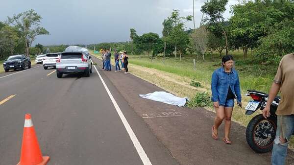 AUDIO. Choque entre camioneta y motocicleta se cobra la vida de un trabajador de estancia en Amambay - Noticiero Cardinal - ABC Color
