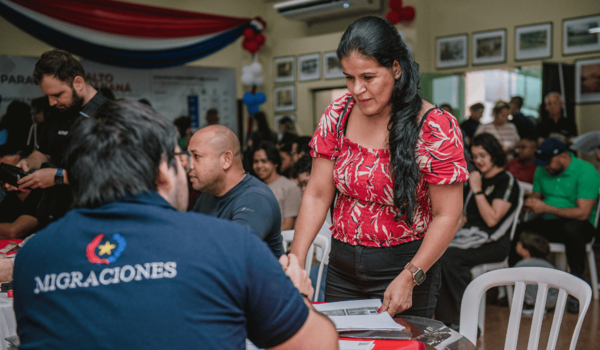 2.817 extranjeros solicitan residencia en los primeros 20 días de 2026