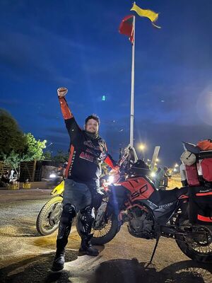 Popular / A bordo de su moto Star, paraguayo completó el "reto Guajira"