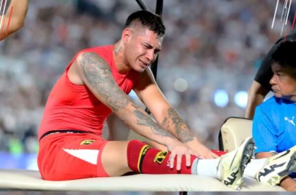 Popular / Lesión de Aldo Pérez genera preocupación en la Toldería