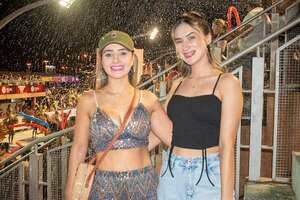 Centenario de brillo y samba en Encarnación  - Sociales - ABC Color