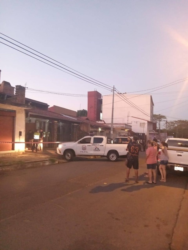 Dueño de casa y delincuente mueren en un asalto domiciliario en Fernando de la Mora