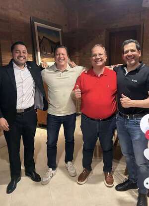 Asunción: directores de Bello en campaña proselitista por Camilo Pérez, denuncian - Nacionales - ABC Color