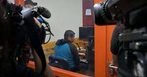 La Nación / Ordenan arresto domiciliario nocturno de sospechoso de incendios forestales en Chile