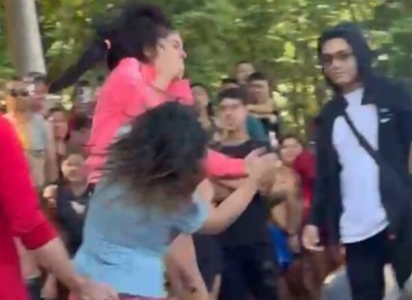 Popular / (Video) Pilló a su amorchi con otra y le garroteó: “Me dejas sola con la criatura y venís acá”, he’i