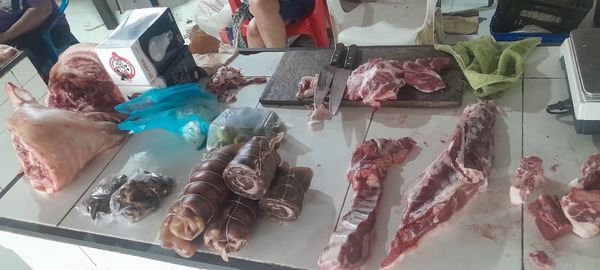 CARNICERÍA DEL MERCADO N.º 1 MANTIENE PRECIOS ACCESIBLES EN ENERO