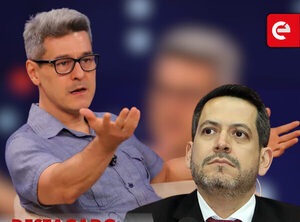 Camilo Soares pulveriza a Raúl Latorre - Canal-E