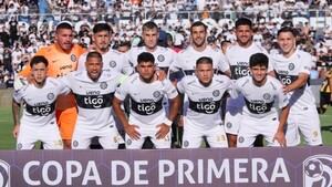 Vitamina Sánchez cambia medio equipo