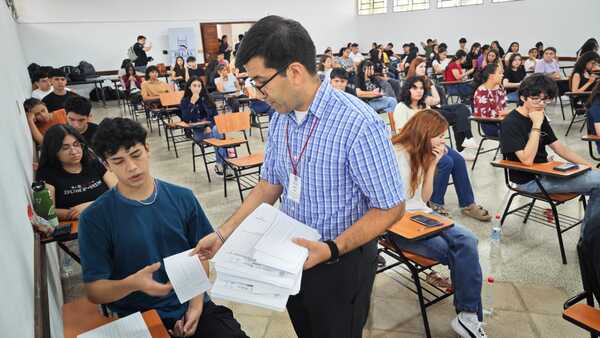 Becas del Gobierno: examen se rige por estricto protocolo de seguridad - ADN Digital