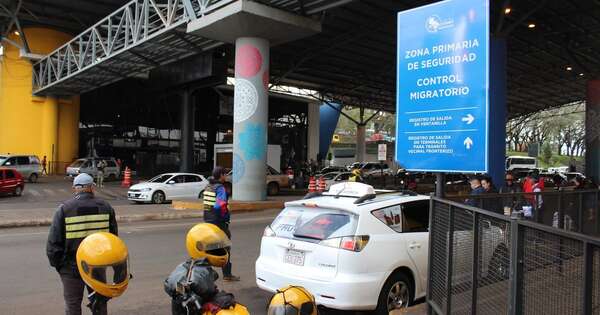 La Nación / Sistema tributario y calidad de vida empujan récord de residencias en Paraguay