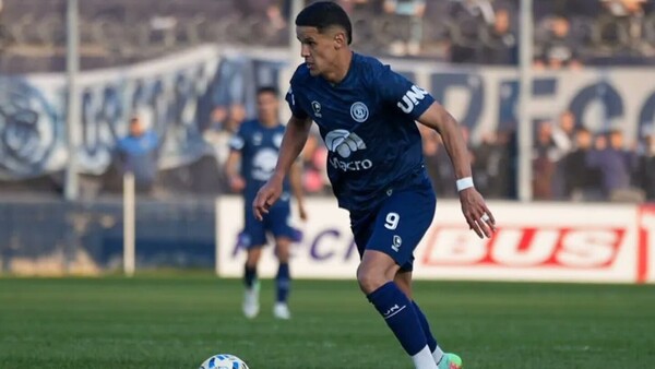 Fractura de clavícula para Alex Arce y varias semanas fuera