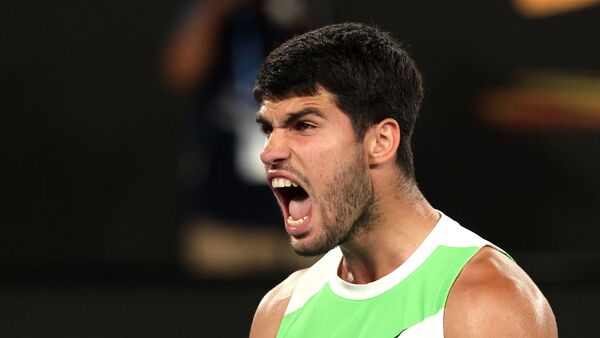 Carlos Alcaraz clasifica por primera vez a semis del Abierto de Australia