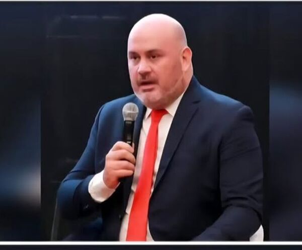 Popular / El arki de las redes sociales hizo lanzamiento