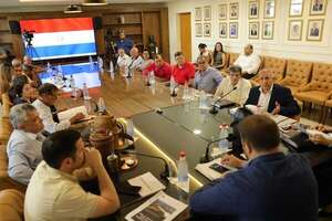 Exobreros e Itaipú amenazan con  “reunirse con Lula” para que Peña los reciba  - Política - ABC Color