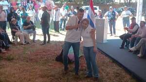 Santiago Peña, de gira por el departamento de Caaguazú con un fuerte tinte proselitista - Nacionales - ABC Color