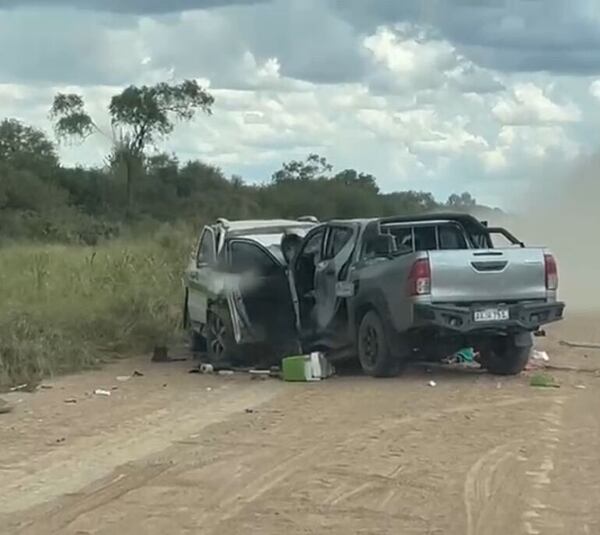 Video: reportan grave accidente frontal de dos camionetas en el Chaco - Policiales - ABC Color