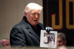 Trump asegura que Cuba “está a punto de caer” porque ya no recibe petróleo de Venezuela - Mundo - ABC Color