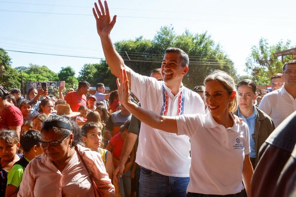 Peña anuncia proyecto para agilizar la entrega de títulos de propiedad