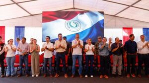 Peña promete una titulación masiva histórica para pequeños campesinos