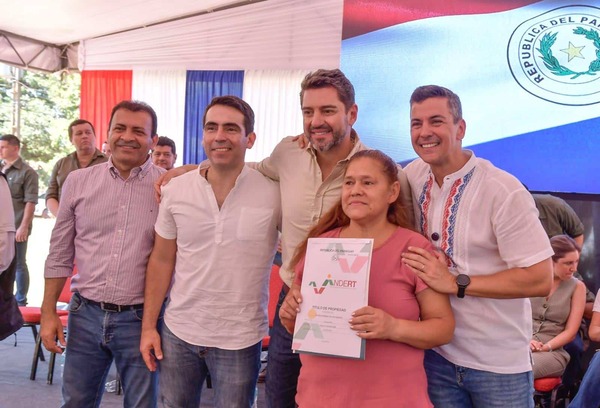 Peña anuncia reforma agraria: Meta de 50.000 títulos