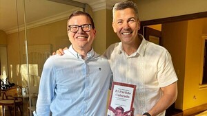 Peña: “Paraguay vivió una dictadura militar que dejó enormes secuelas”