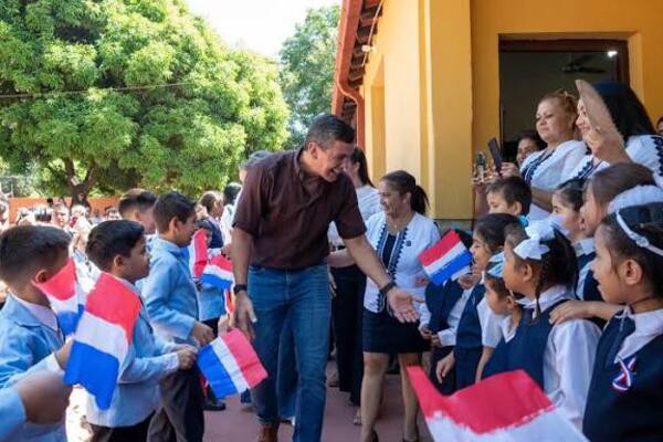 Riesgo de paro docente pone en duda el inicio de clases en febrero