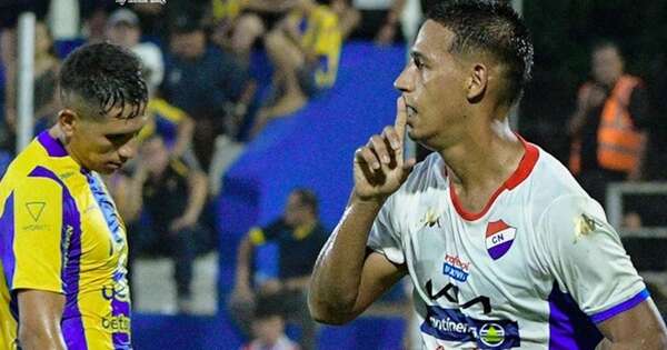 La Nación / Nacional se instala en la cima