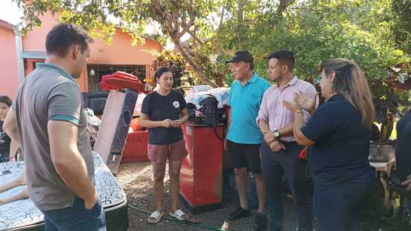 Solidaridad ciudadana acompaña a familia afectada por incendio en barrio San Isidro