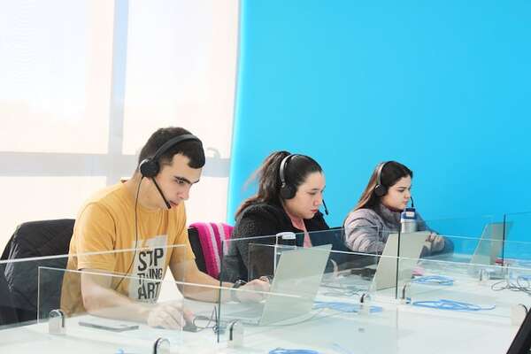 Exportación de talento paraguayo: el motor invisible de la economía - Negocios - ABC Color