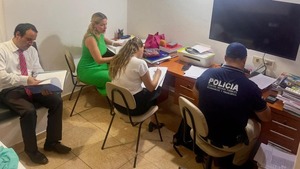 Allanan viviendas de funcionarios de Copaco acusados de millonario desvío