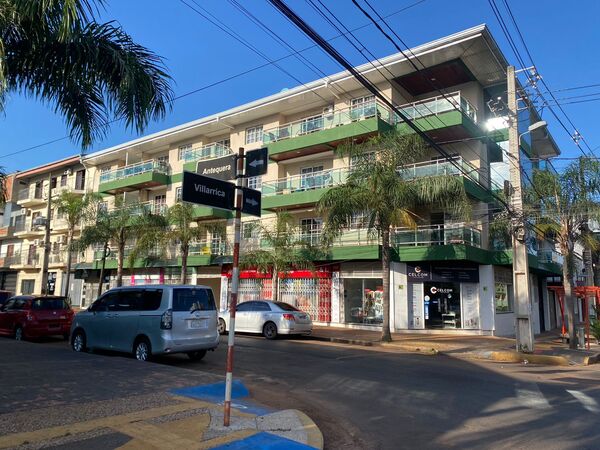 Anuncian continuidad de obras de recapado asfáltico sobre la calle Antequera de Encarnación