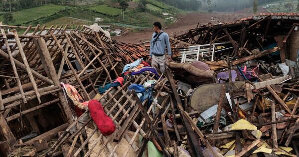 La Nación / Indonesia sube a 34 muertos con decenas de desaparecidos por alud