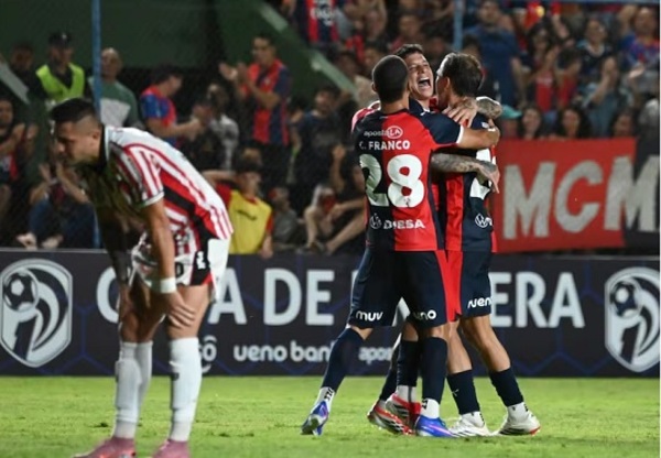 Cerro Porteño consiguió su primer triunfo ante un San Lorenzo que no se rindió