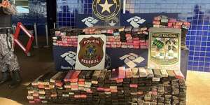 Cae paraguayo que transportaba casi 270 kilos de marihuana en doble fondo de camioneta  - ABC en el Este - ABC Color