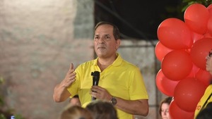 Pettengill asegura que Arnaldo Samaniego pica en punta en la carrera por la intendencia de Asunción