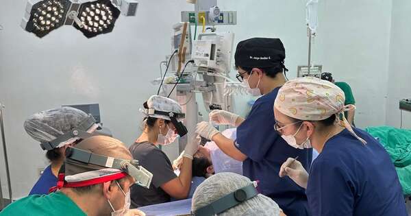 La Nación / Clínicas realiza cirugía de trasplante capilar a pacientes con alopecia por traumatismos o quemaduras