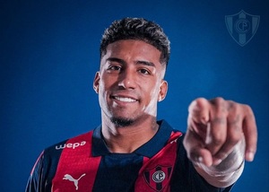 "Santiago Mosquera vino con unos kilitos de más"