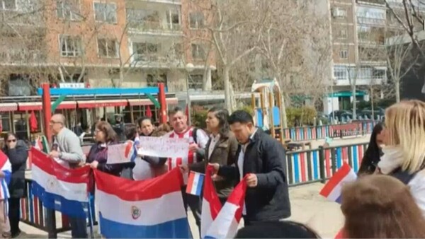 España legalizará a extranjeros sin papeles