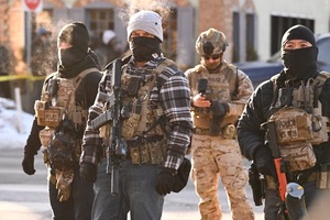 Ecuador denuncia intento del ICE de ingresar por la fuerza a su consulado en EE. UU. - ADN Digital