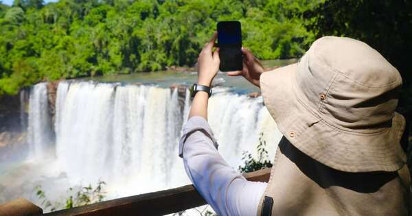 La Nación / Turismo se posiciona como motor económico mientras que conectividad aérea y migraciones crece