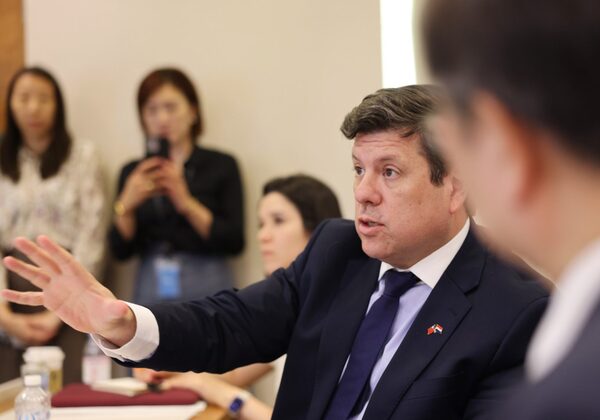 Gobierno fija reglas para atraer industrias energéticas y grandes centros de datos - El Trueno