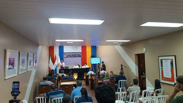 Sesión de la Junta Municipal abordó beneficios del estacionamiento medido en Encarnación