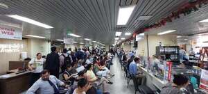 Asunción: contribuyentes coparon municipalidad para aprovechar últimos días de promociones - Nacionales - ABC Color