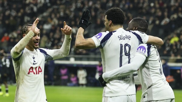 El Tottenham no falla y asegura su presencia en el top ocho