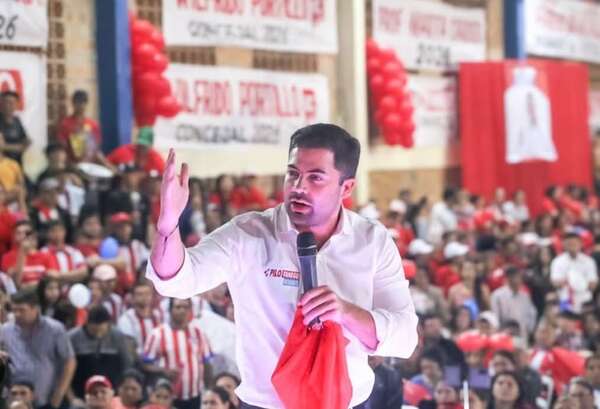 Abuchean y expulsan al precandidato de Honor Colorado del Mercado Municipal de Villarrica - Nacionales - ABC Color