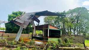 Noreste de Itapúa sufre daños por azote de un temporal