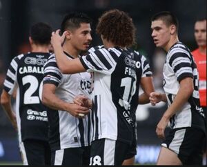 Popular / Ante la "V" Azulada, el Guma tuvo su primera alegría