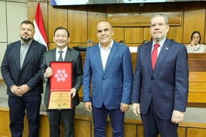 Congreso rinde homenaje a José Han, embajador de Taiwán