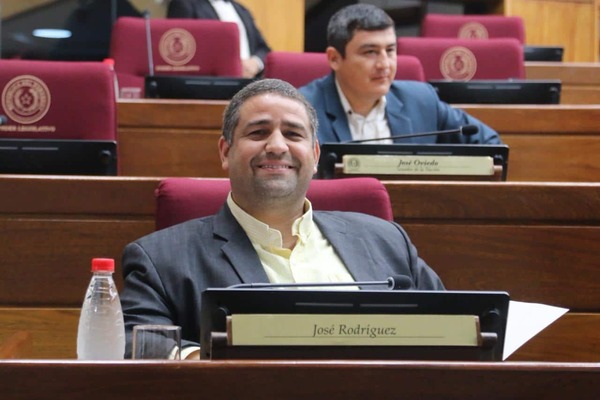 Diputados convocan a sesión extra por la Caja Fiscal